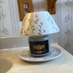 Serenity Floral Candle Lamp